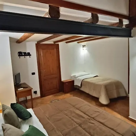 Afena Rent Bedrooms Guest house *