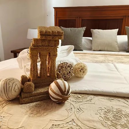 Afena Rent Bedrooms أغريجنتو